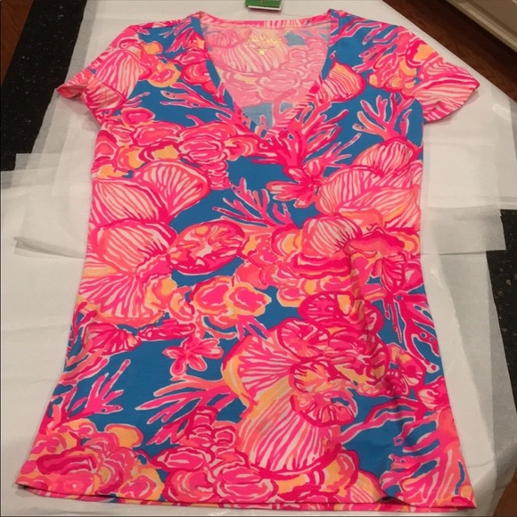 Lilly Pulitzer Tops - Lilly Pulitzer Michele T-shirt